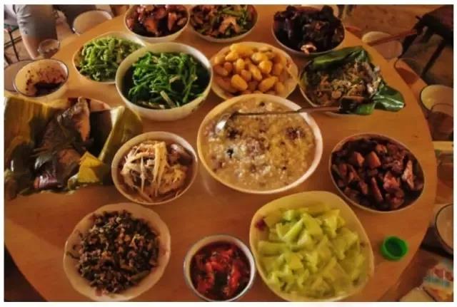 哈尼族風(fēng)味餐 